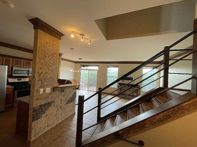 Foto del edificio - 1331 Crane View Ct