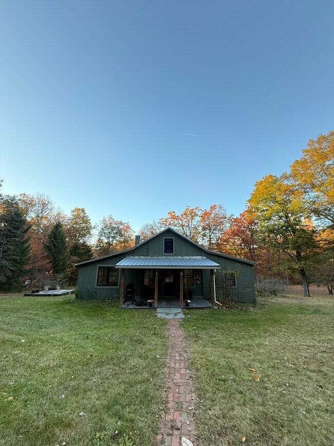 Building Photo - 143 Horner Ln