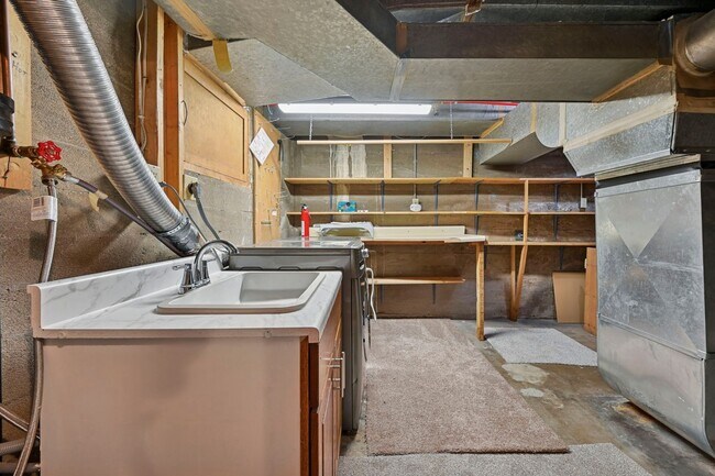Foto del edificio - 1318 E Willamette Ave