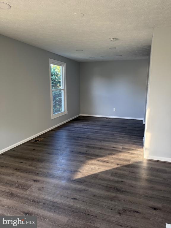 Building Photo - 6554 MacBeth Way