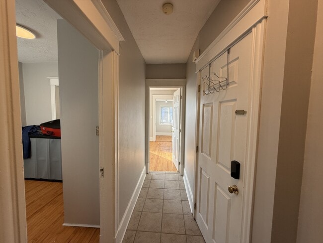 Building Photo - 55 Portledge Ave
