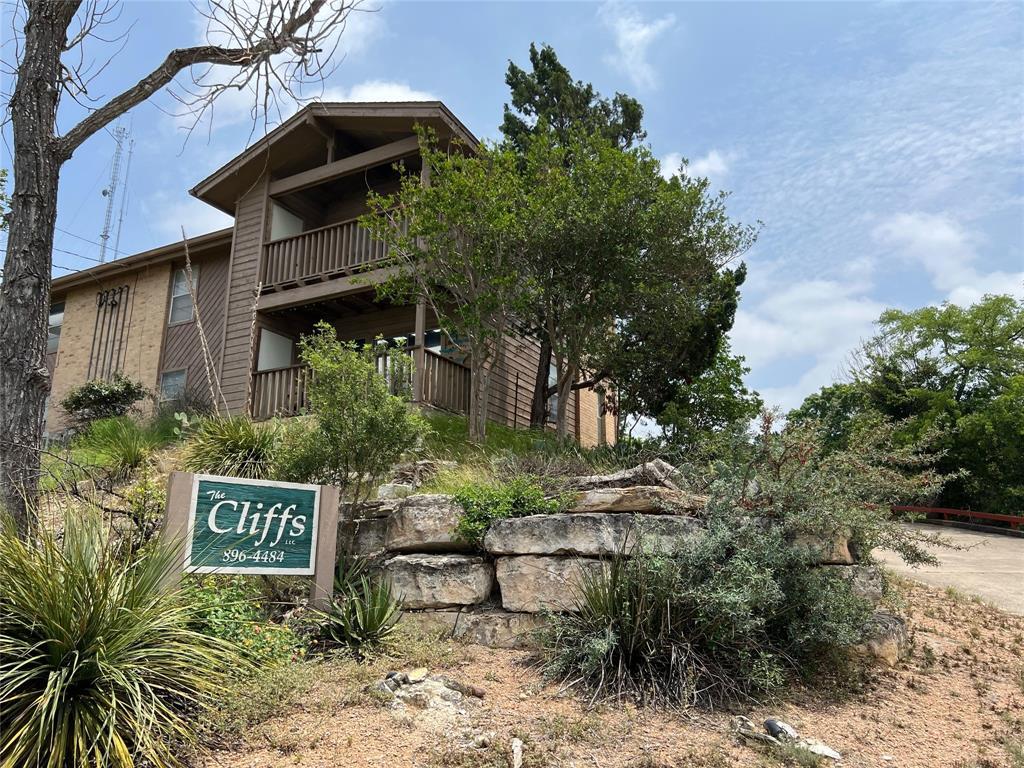 Foto principal - 1713 Hiawatha Dr