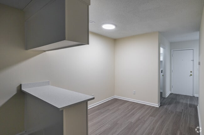 Comedor - The Folly Townhomes