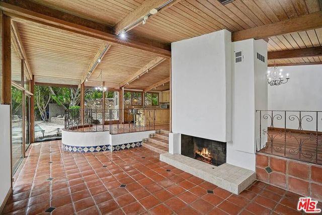 Building Photo - 800 Bramble Way