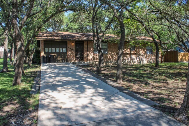 Foto del edificio - 3 BEDROOM OAK FOREST