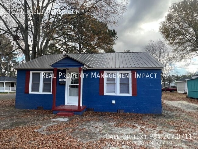 Building Photo - 312 N Sellers St