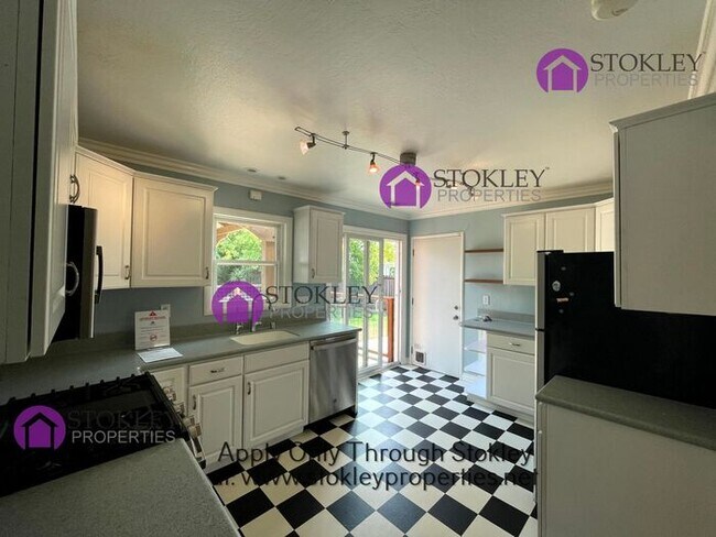 Foto del edificio - Stokley Properties Presents 1921 Randall A...