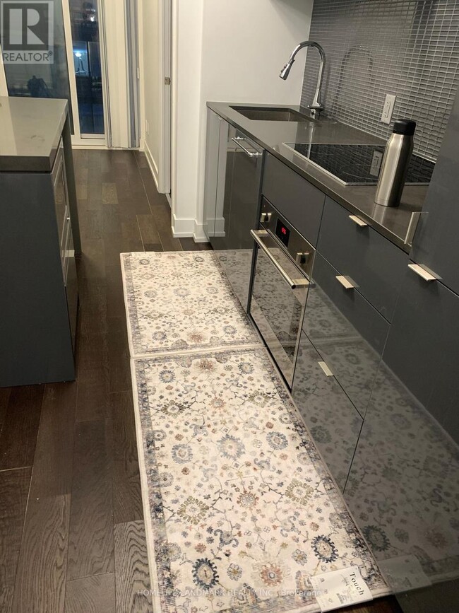 Photo du bâtiment - 7 Grenville St