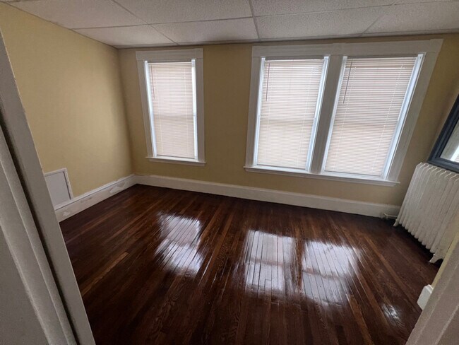 Foto del edificio - 10 Commonwealth Ave