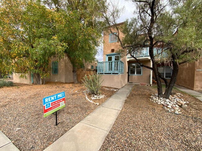 Foto del edificio - 3 Bedroom Townhome Available Near Albuquer...