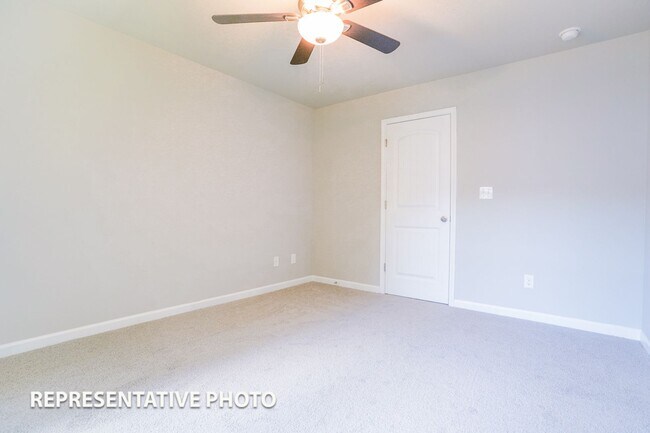Foto del edificio - 2 Bed/2.5 Bath Townhome- Close to downtown Clayton!