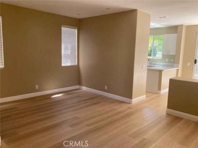 Building Photo - 162 Las Flores