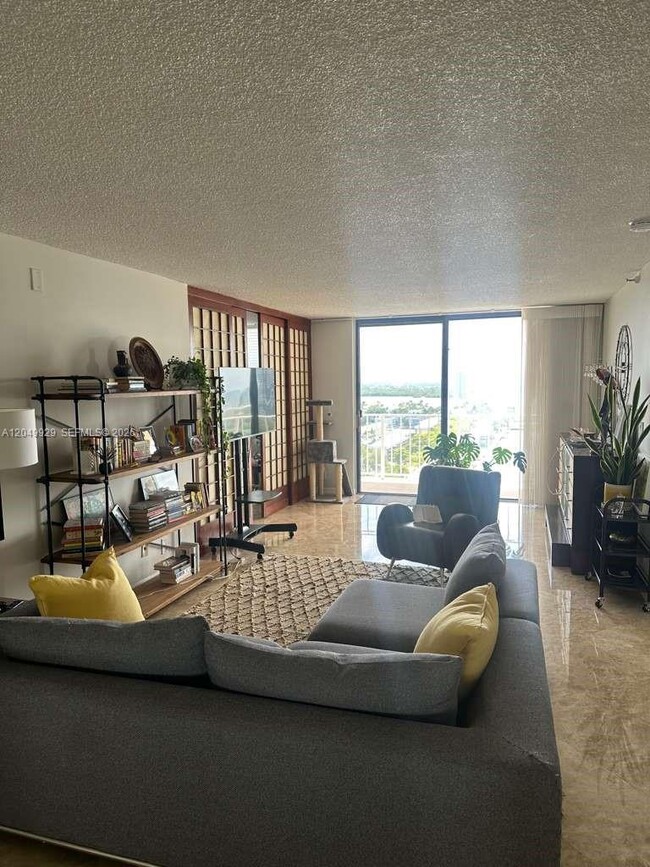 Foto del edificio - 290 174th St