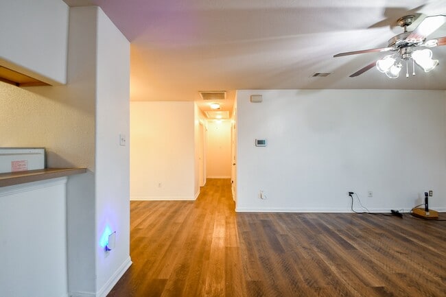 Foto del edificio - 712 Avenue F