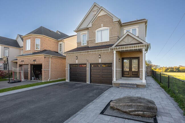 Photo du bâtiment - 71 Solmar Av