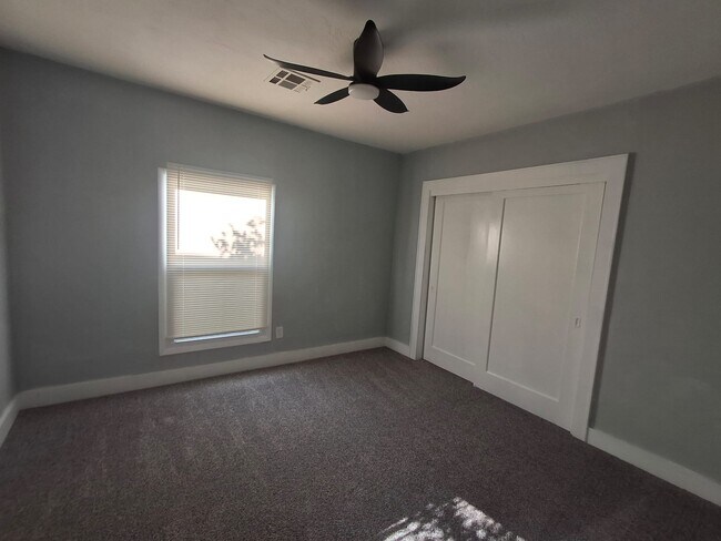 Foto del edificio - 1504 NW Arlington Ave