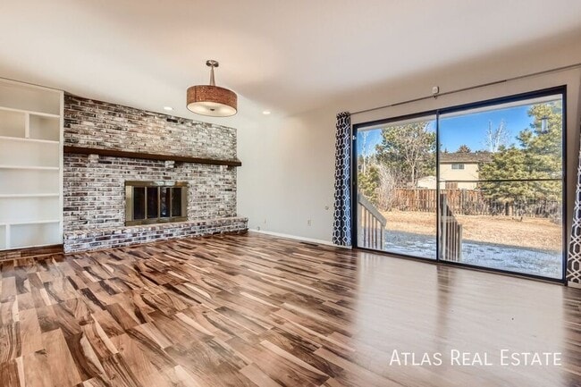 Building Photo - 330 E Rockrimmon Blvd