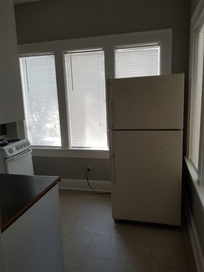 Foto del edificio - 361 10th St NW