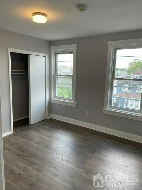 Primary Photo - 319 Herbert St