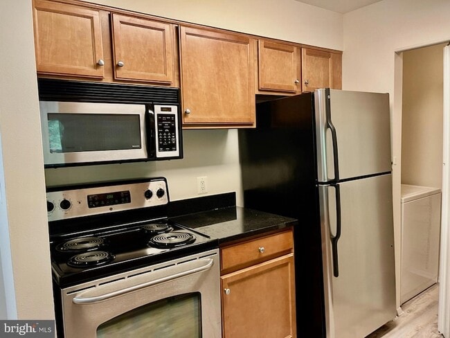 Building Photo - 11703 Olde English Dr