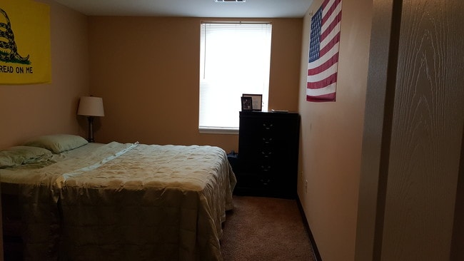 Building Photo - 44 W 4th St