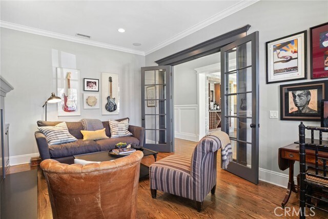Foto del edificio - 1836 Port Stanhope Pl