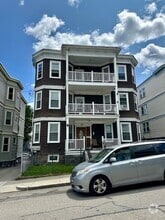Building Photo - 55 Lithgow St