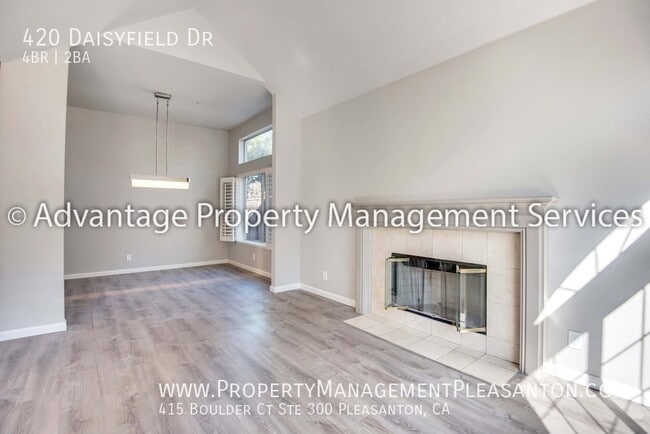 Building Photo - 420 Daisyfield Dr