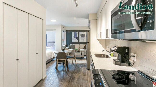 Foto del edificio - 4609 Union Bay Pl NE