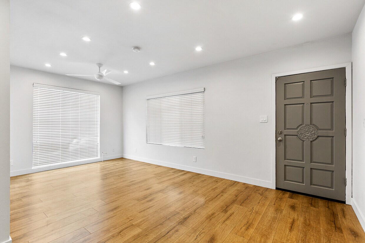 2916 9th Ave Unit D, Los Angeles, CA 90018 - 2916 9th Ave Los Angeles