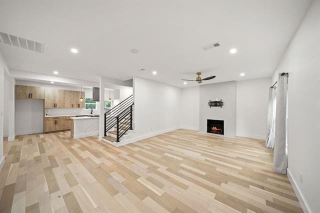 Foto del edificio - 6016 Gaston Ave