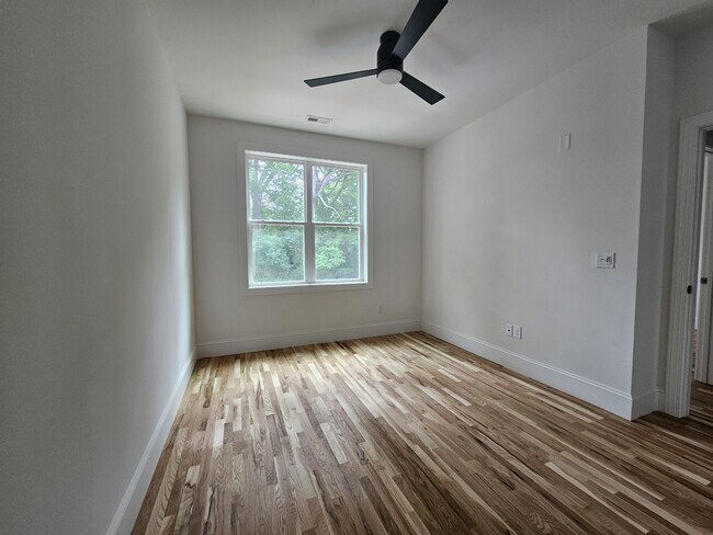 Foto del edificio - 3800 Lands End Ct