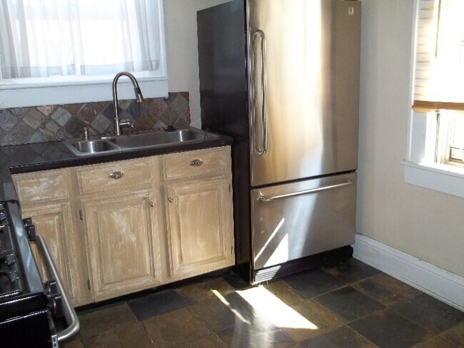 Foto del edificio - 416 E Kentucky Ave