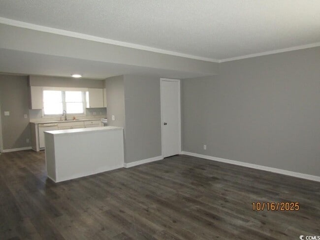 Building Photo - 1703 Fawn Vista Dr N