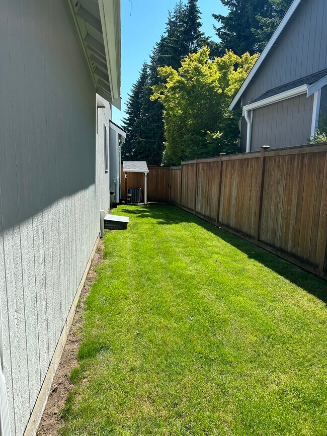 Building Photo - 5049 Chambers Creek Loop SE