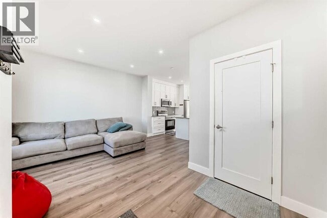 Photo du bâtiment - 2435 Riverstone Rd SE