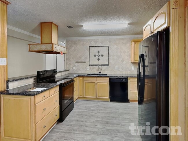 Building Photo - 4909 Tiffany Ln