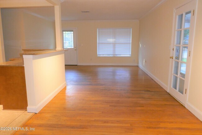 Foto del edificio - 10543 Hemming Rd