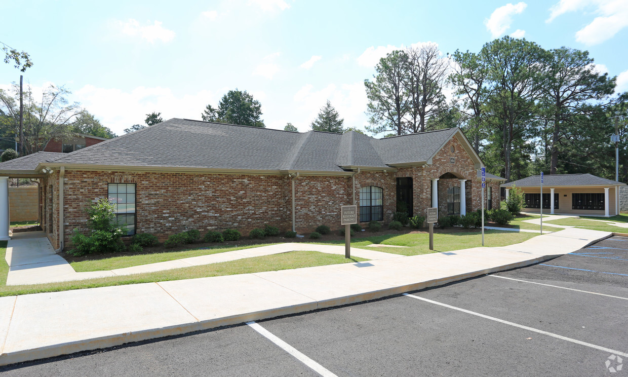 Casa club - Cane Creek Apartments