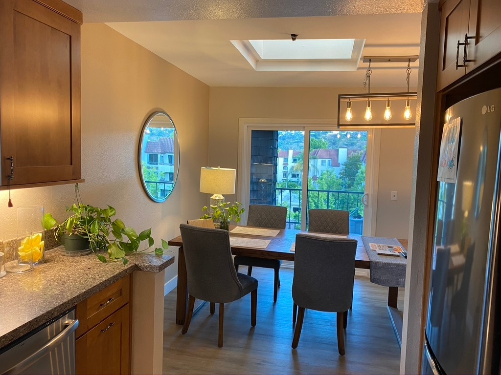 5790 Friars Rd Unit F7, San Diego, CA 92110 Condo for Rent in San