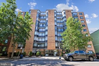 Building Photo - 1718 P St NW