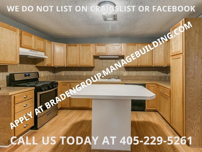 Building Photo - 1210 Stubbeman Ave