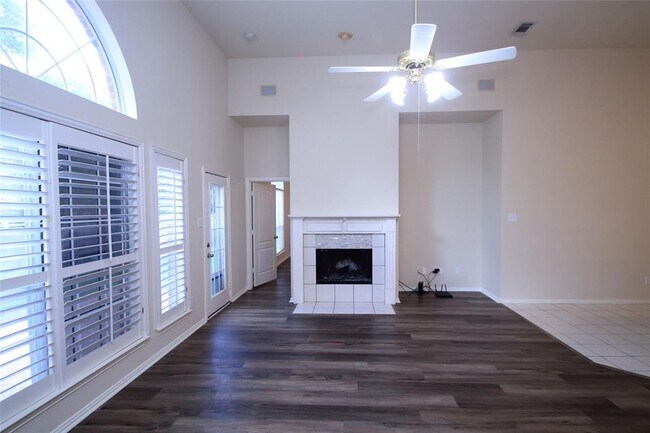 Building Photo - 788 Texas Oak Trail