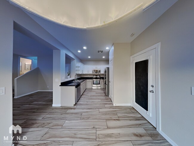 Building Photo - 2855 S Key Biscayne Dr