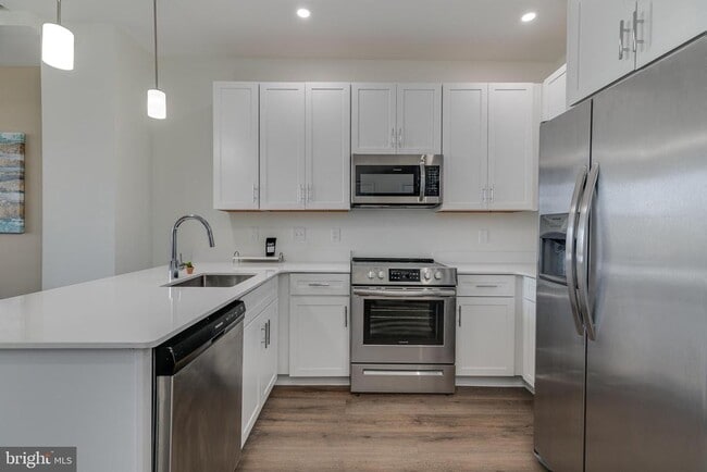 Foto del edificio - 150 S Independence Mall W