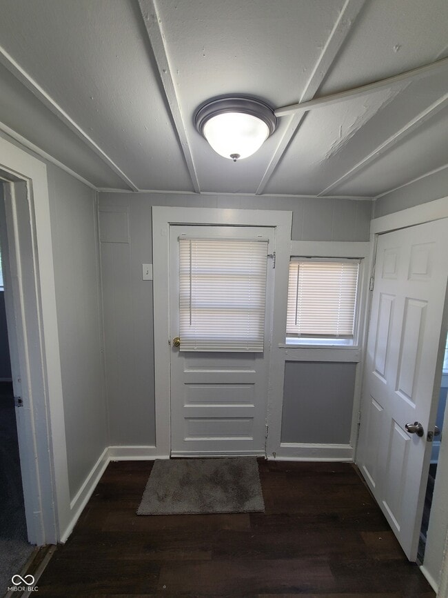 Foto del edificio - 4054 Byram Ave