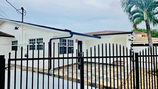 Building Photo - 3180 SW 25th Ter