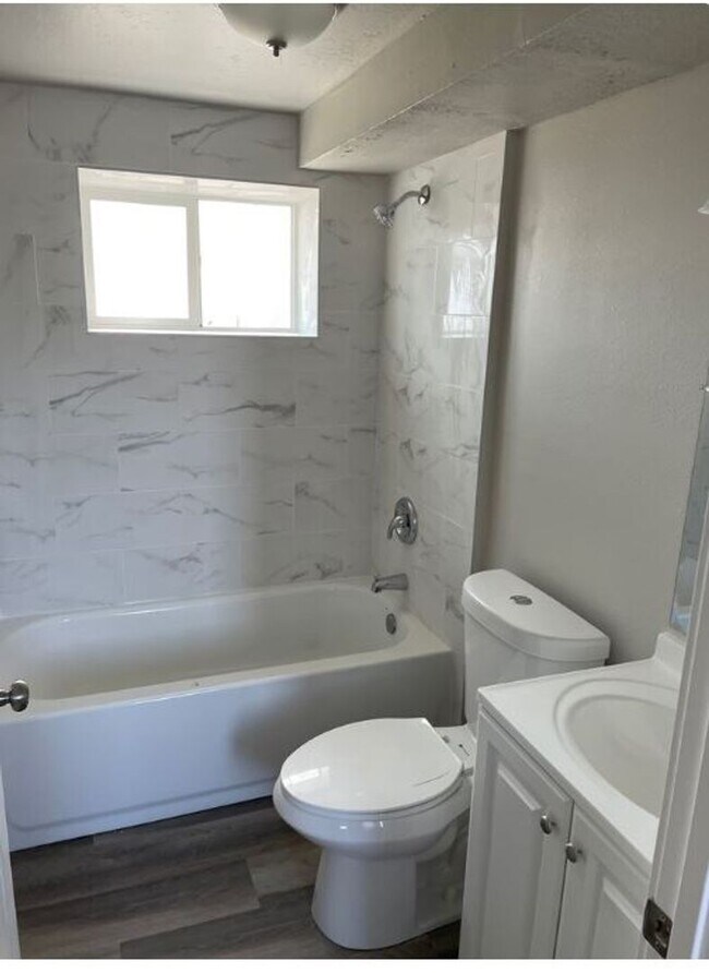 Foto del edificio - Updated 4 Bed 2 Bath Home in West Jordan