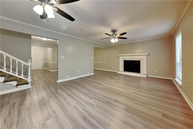 Building Photo - 2075 Pinella Dr