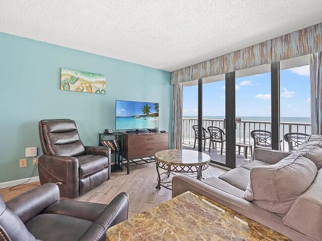 Building Photo - 2701 N Ocean Blvd